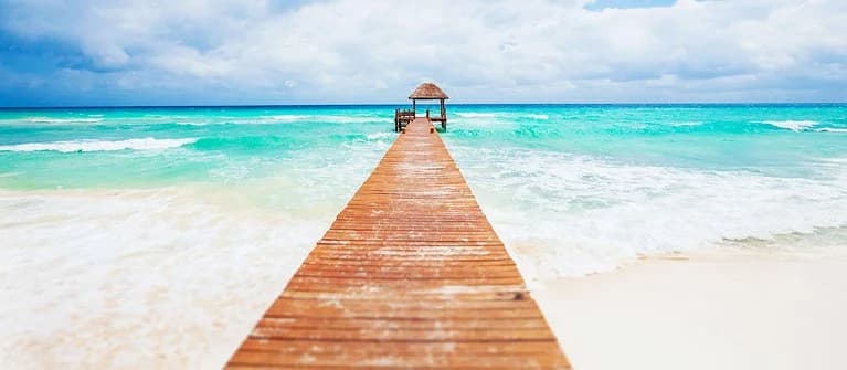 Playa de Riviera Maya al atardecer